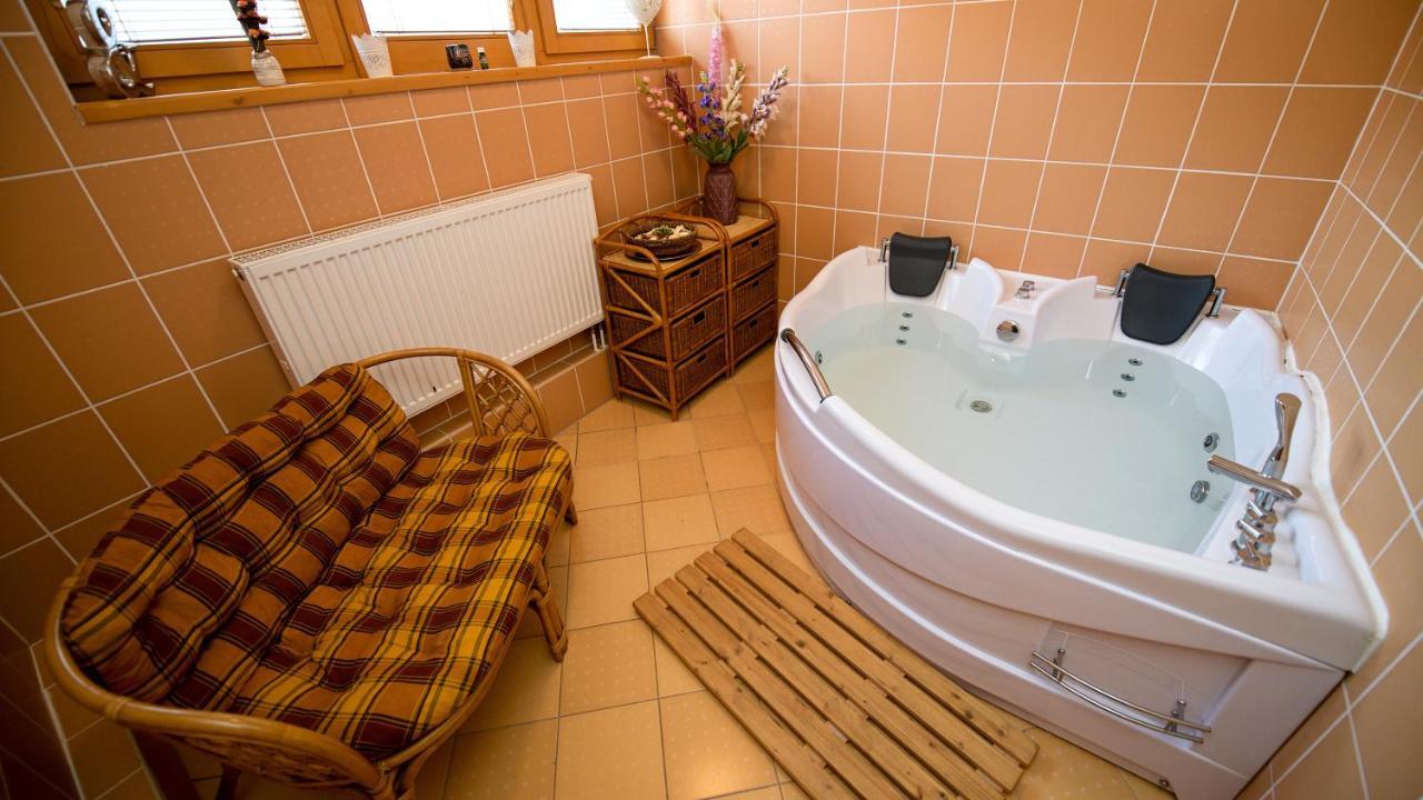 Wellness Penzion Eva Dolni Moravice Exterior photo
