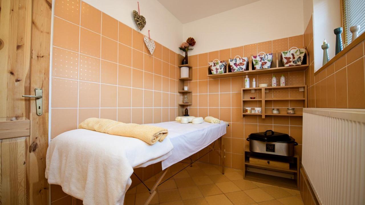 Wellness Penzion Eva Dolni Moravice Exterior photo
