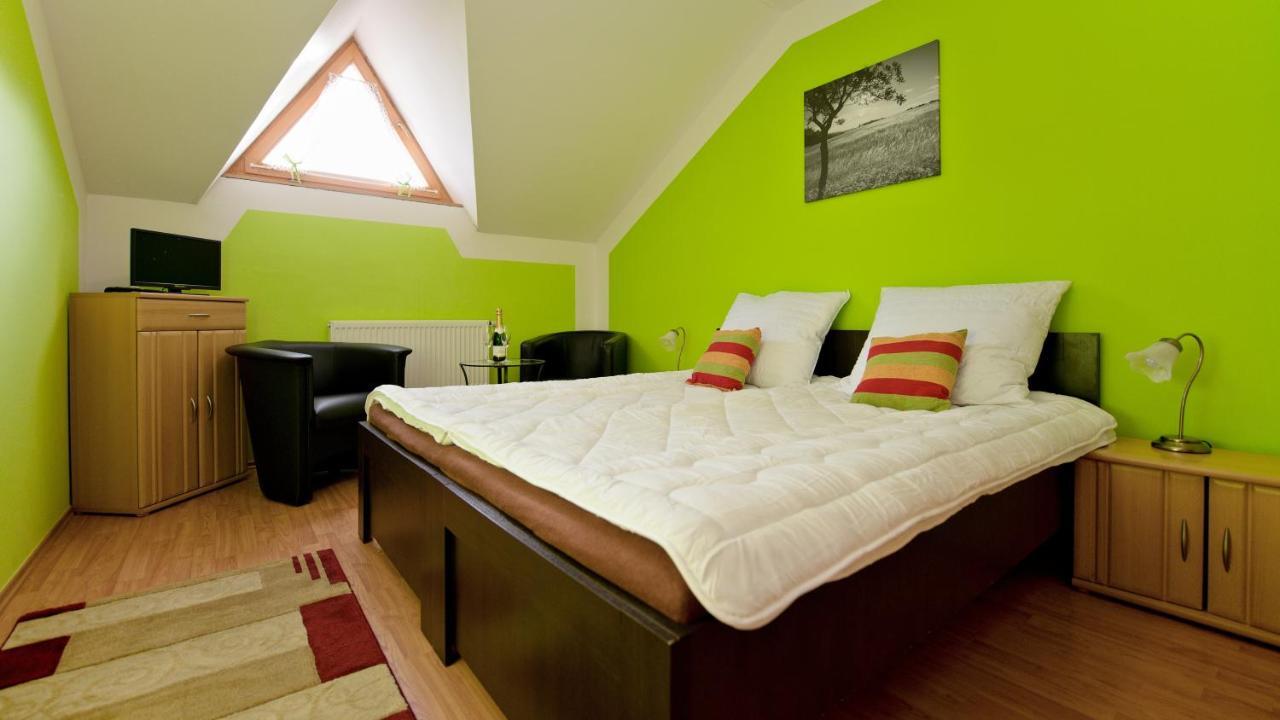 Wellness Penzion Eva Dolni Moravice Exterior photo
